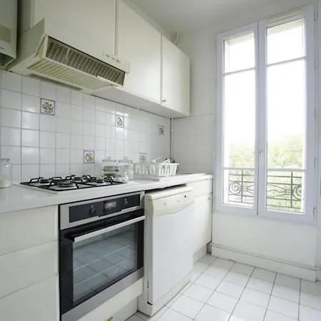Apartment Bright Apt In Montmartre With View